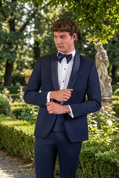 Traje de novio azul marino Stefano Altarocca, elegancia italiana